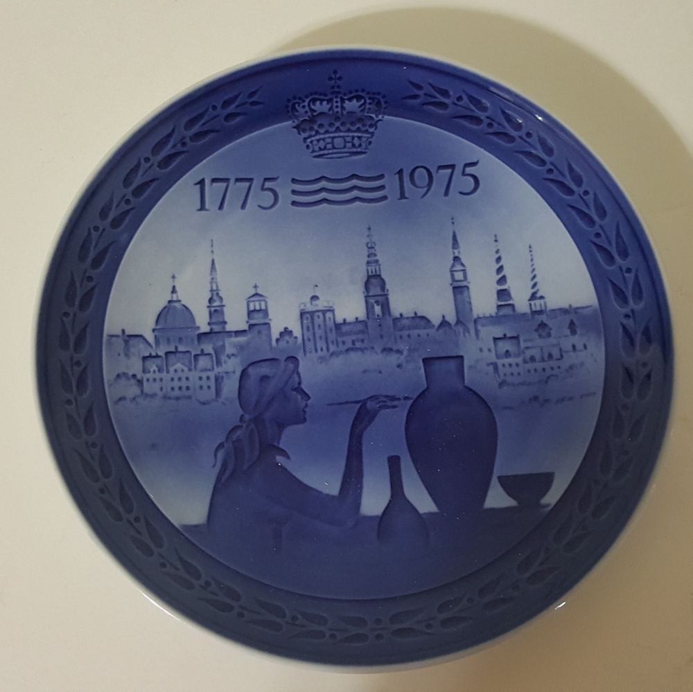 Royal Copenhagen 1775-1975 Christmas Plate